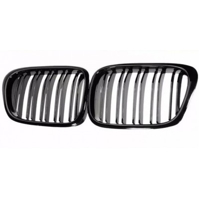 Решетки радиатора BMW E39 Двохреберные Черный Глянец