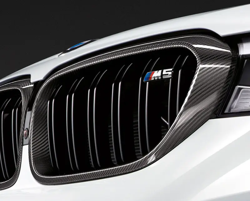 Шильдик логотип BMW M performance «M5»: Хромований, Емблема на решітку радіатора БМВ.