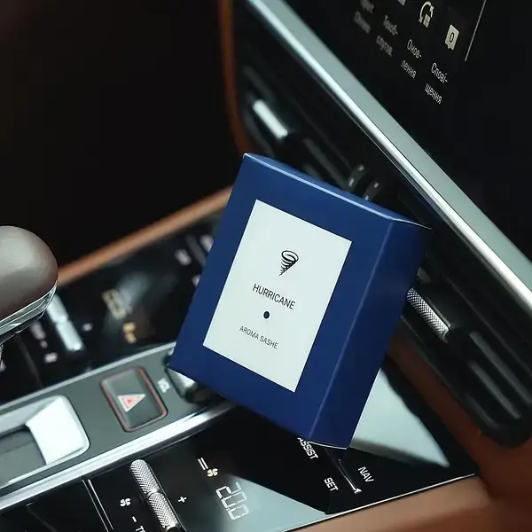 Автомобільний ароматизатор HURRICANE DARK BLUE (STANDART) Аромасаше хурикан