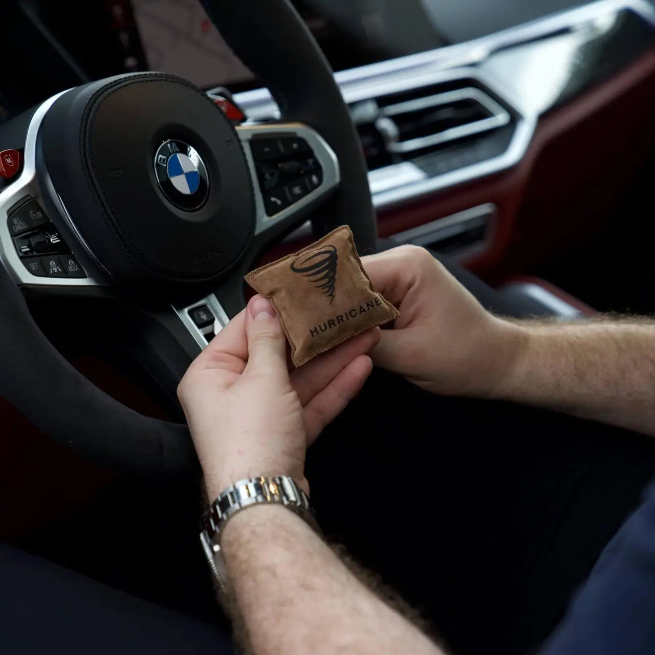 Автомобильный ароматизатор HURRICANE BROWN (STANDART) Аромасаше хурикан