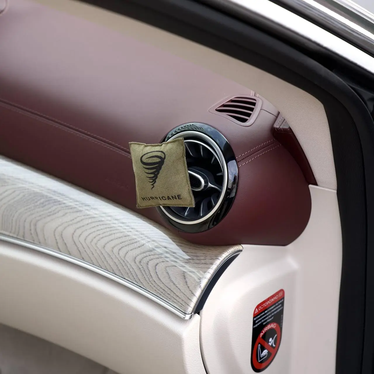 Автомобильный ароматизатор HURRICANE KHAKI (STANDART) Аромасаше хурикан