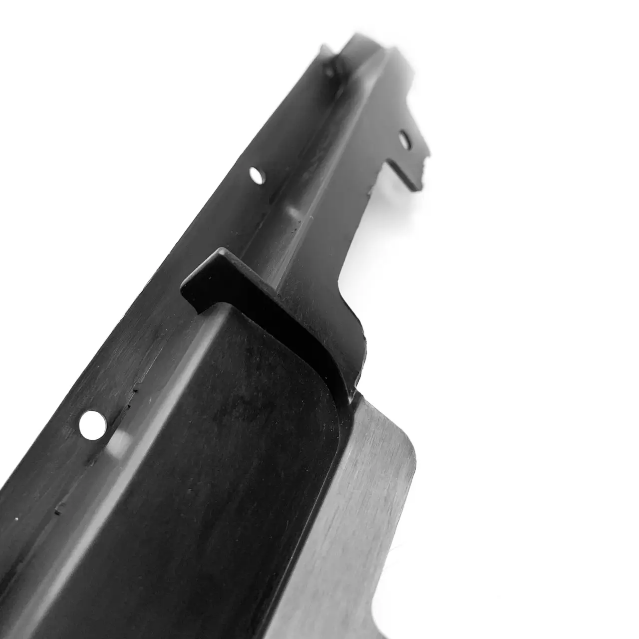 Крепление задней части перднего подкрылка BMW 4 Series Coupe F32 F33 F36 F82 F83 Правое LHMJ-022D-5 RH