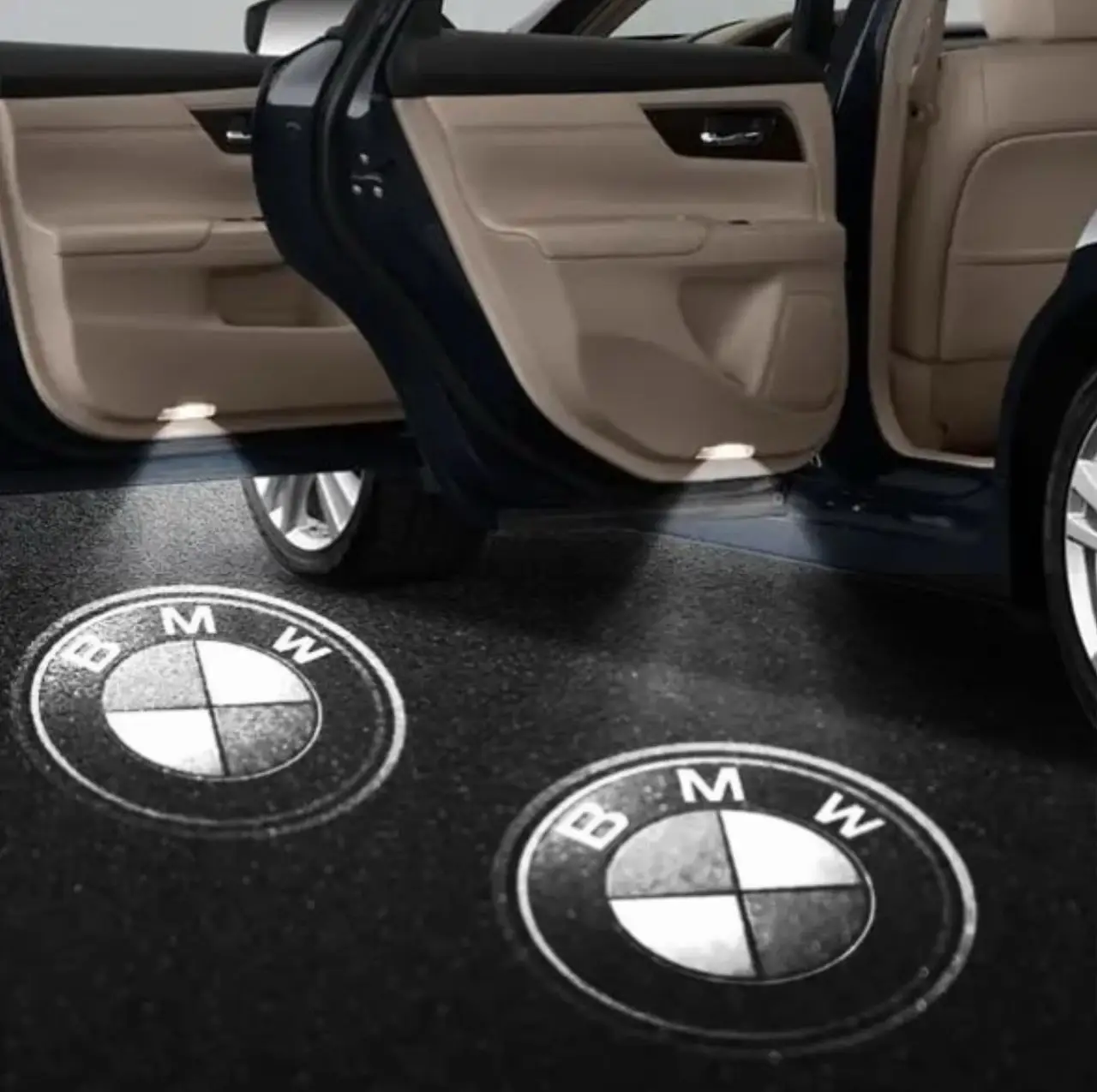 Подсветка дверей логотип BMW, Черно-белая, BMW1,2,3,4,5,6,7 series, X3, X4, X5, Z4, F20, E90, F30, F32, E60, F10, E63, E65, E84, E70 