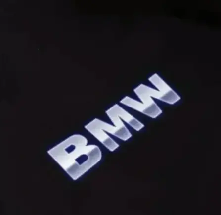 Проекция дверей BMW E60 E70 E90 E92 F10 F15 F20 F30 F32 F36 F25 с логотипом БМВ подсветка в двери