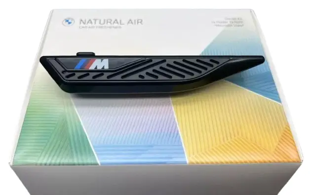 Комплект освежителя воздуха BMW Starter Kit Natural Air "M" Power с картриджем "Relaxing Ocean" (Black)