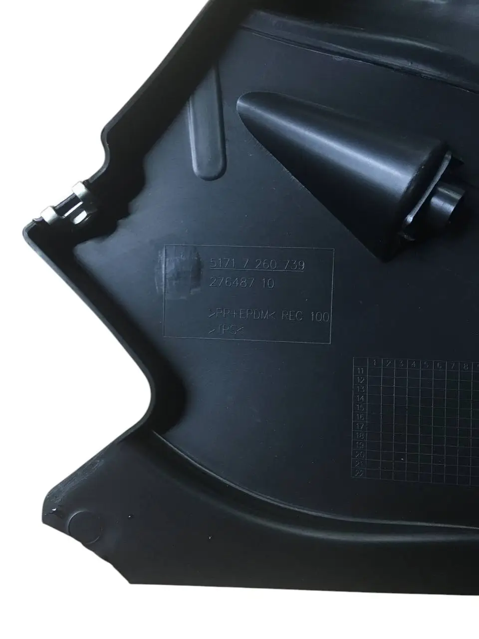 Передний подкрылок бампера BMW F30 F31 (левый) | Треугольник колесной ниши 