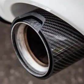 Спортивная одиночная насадка с гравировкой "M" Performance и перфорацией, Silver, карбон, 68-73 мм BMW 89 мм