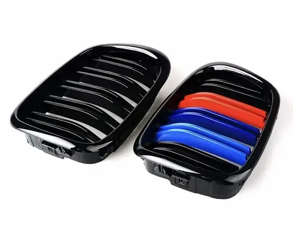 Решетки радиатора двойные BMW E60 Е61 M-sport ноздри БМВ Е60 (триколор)